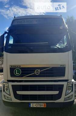 Тягач Volvo FH 13 2010 в Тячеве