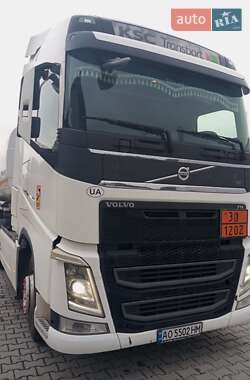 Бензовоз Volvo FH 13 2014 в 