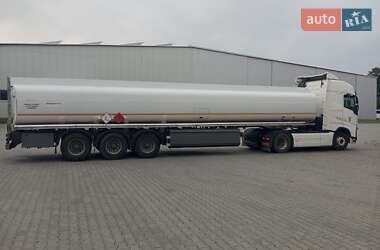 Бензовоз Volvo FH 13 2014 в 