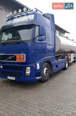 Бензовоз Volvo FH 13 2008 в Черновцах