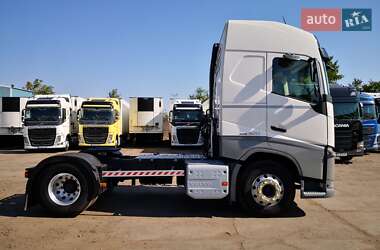 Тягач Volvo FH 13 2017 в  фото 5 Тягач Volvo FH 13 2017 в
