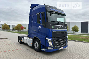 Тягач Volvo FH 13 2016 в Тячеве