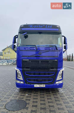 Тягач Volvo FH 13 2015 в Іршаві