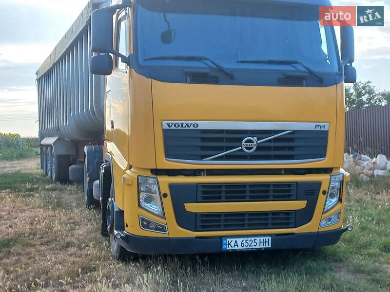 Зерновоз Volvo FH 13 2011 в 