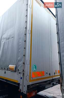 Тентований Volvo FH 13 2011 в Чернівцях