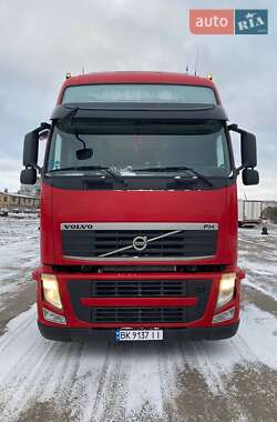 Тягач Volvo FH 13 2014 в Ровно