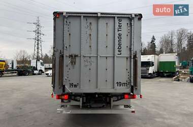 Для перевезення тварин Volvo FH 13 2009 в Запоріжжі