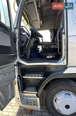 Тягач Volvo FH 13 2005 в 
