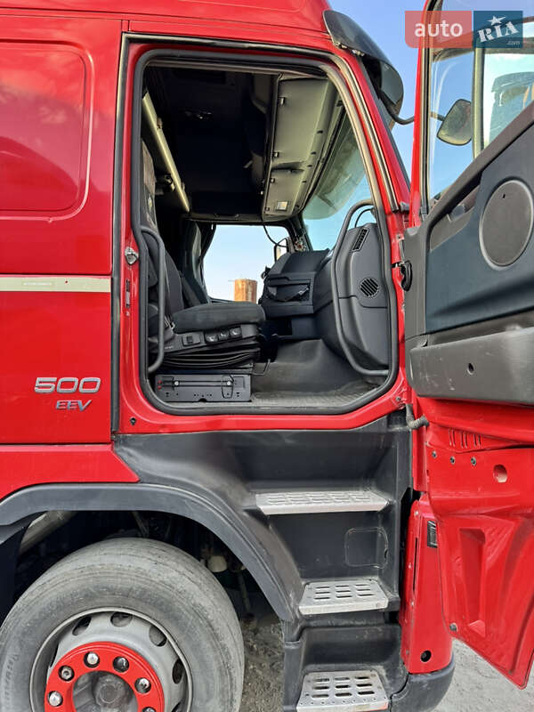 Тентованый Volvo FH 13 2013 в Тернополе фото 7 Тентованый Volvo FH 13 2013 в Тернополе