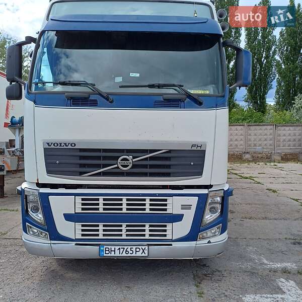Тягач Volvo FH 13 2010 в 
