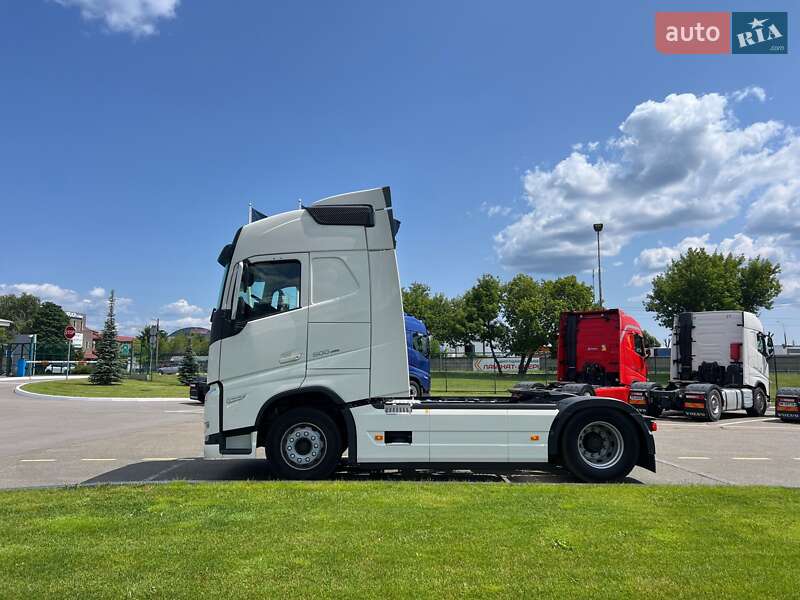 Тягач Volvo FH 13 2021 в Киеве