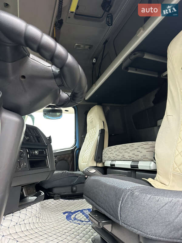 Контейнеровоз Volvo FH 13 2009 в Черноморске фото 3 Контейнеровоз Volvo FH 13 2009 в Черноморске