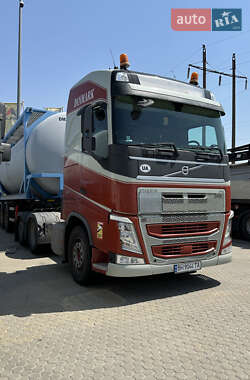 Тягач Volvo FH 13 2015 в 
