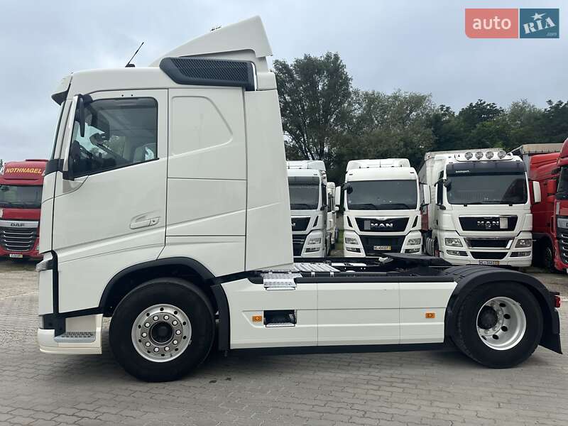 Тягач Volvo FH 13 2016 в Калуше фото 7 Тягач Volvo FH 13 2016 в Калуше