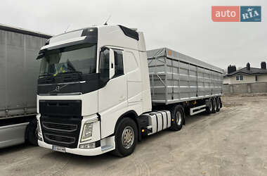 Тягач Volvo FH 13 2015 в 