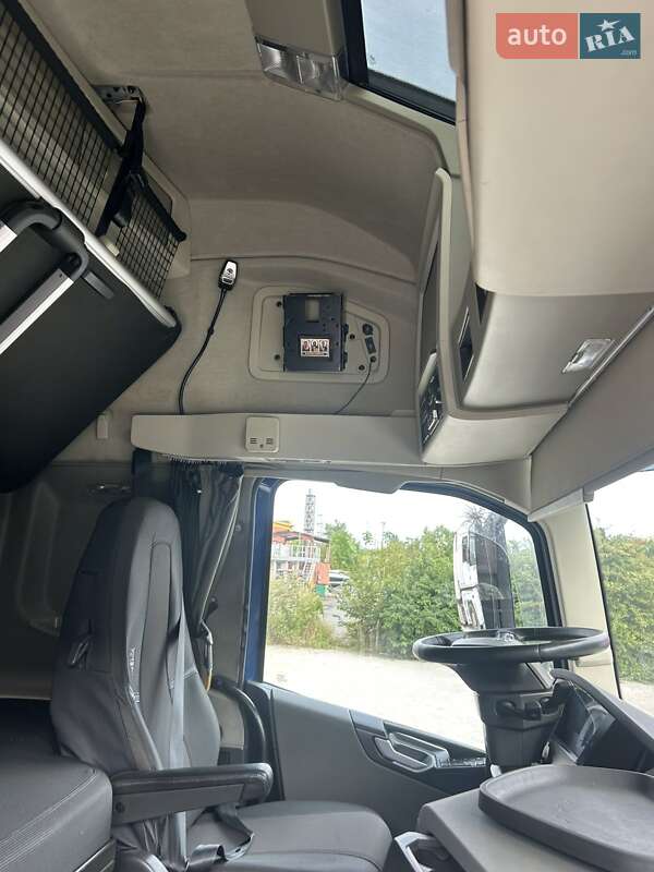 Тягач Volvo FH 13 2014 в Києві фото 19 Тягач Volvo FH 13 2014 в Києві