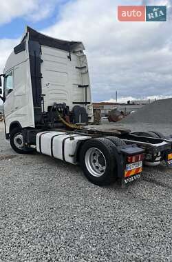 Тягач Volvo FH 13 2015 в  фото 11 Тягач Volvo FH 13 2015 в