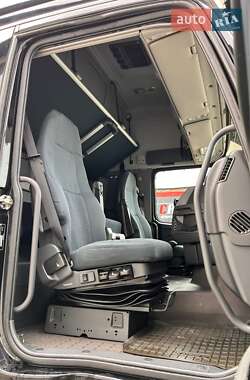 Тягач Volvo FH 13 2012 в  фото 21 Тягач Volvo FH 13 2012 в