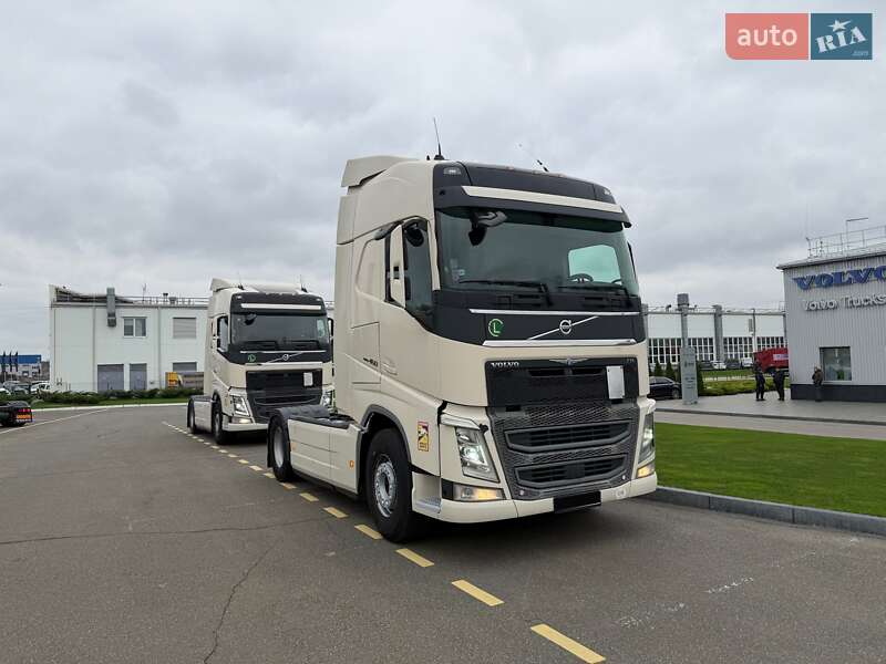 Тягач Volvo FH 13 2015 в Киеве фото 2 Тягач Volvo FH 13 2015 в Киеве