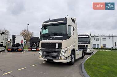 Тягач Volvo FH 13 2015 в Києві