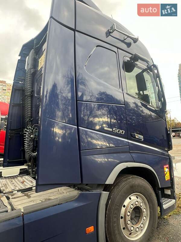 Тягач Volvo FH 13 2016 в Києві фото 15 Тягач Volvo FH 13 2016 в Києві