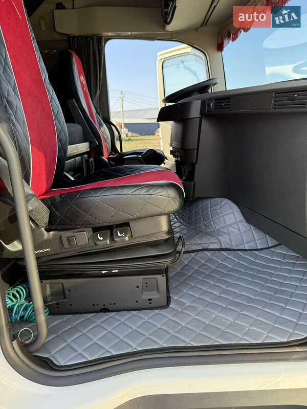 Тягач Volvo FH 13 2016 в Жовкві фото 20 Тягач Volvo FH 13 2016 в Жовкві