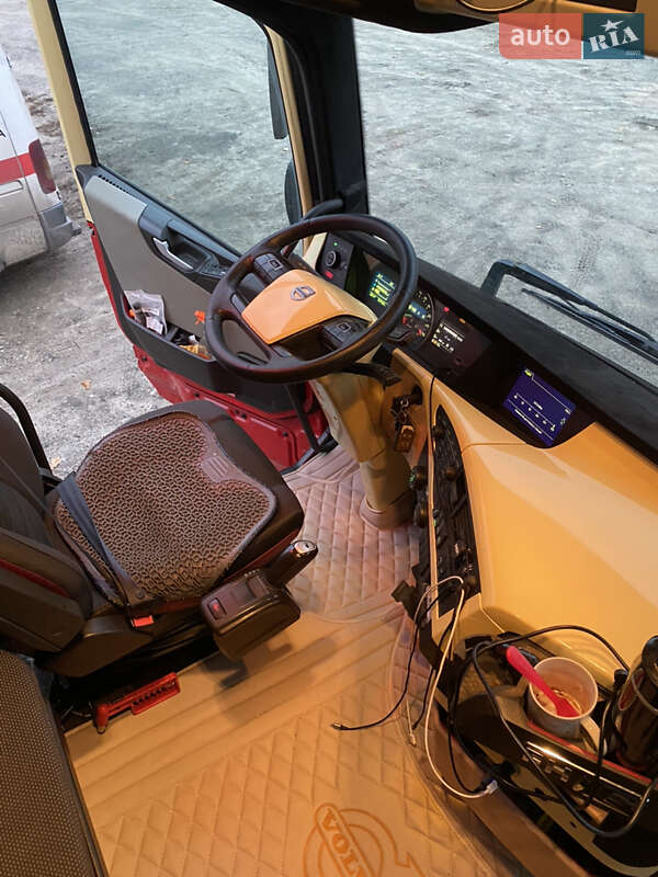 Зерновоз Volvo FH 13 2014 в Обухове