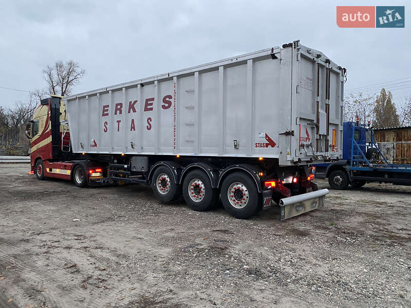 Зерновоз Volvo FH 13 2014 в Обухове