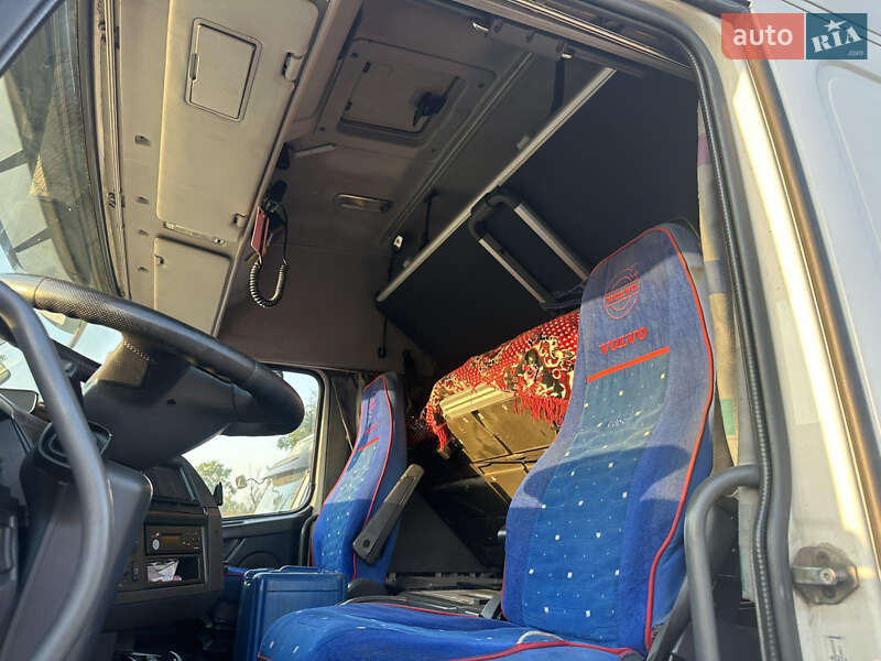 Тентований Volvo FH 13 2009 в Луцьку фото 2 Тентований Volvo FH 13 2009 в Луцьку