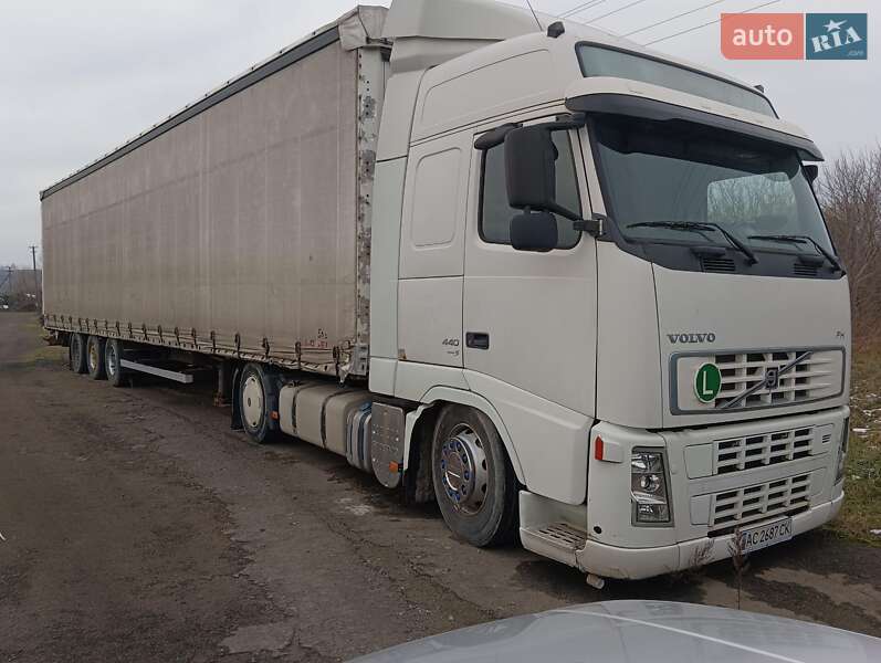Тентованый Volvo FH 13 2007 в Луцке