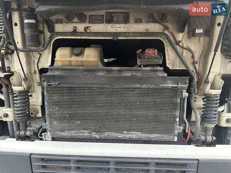 Тентованый Volvo FH 13 2013 в Ровно