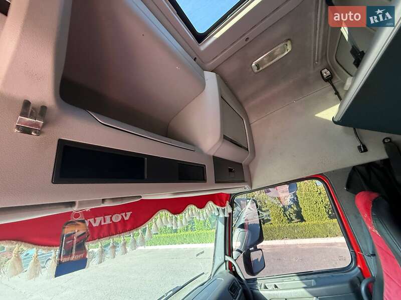 Тягач Volvo FH 13 2012 в Киеве фото 70 Тягач Volvo FH 13 2012 в Киеве