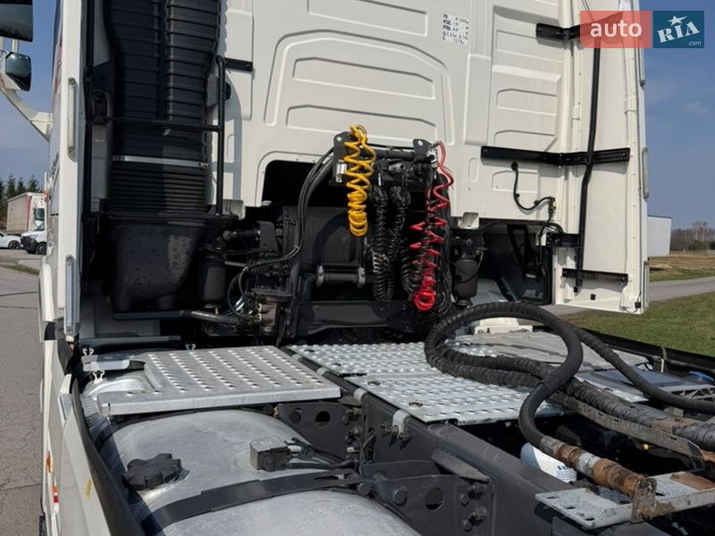 Тягач Volvo FH 13 2015 в Луцке фото 19 Тягач Volvo FH 13 2015 в Луцке