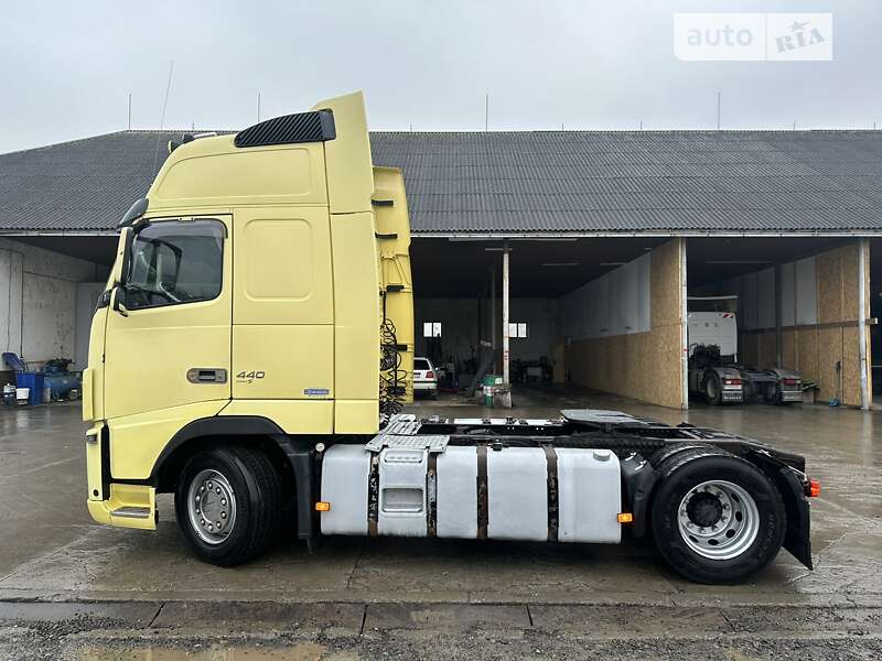 Тягач Volvo FH 16 2009 в Іршаві