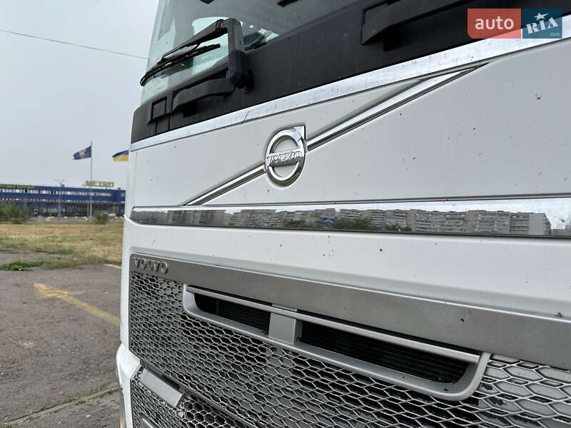 Тягач Volvo FH 16 2015 в Киеве