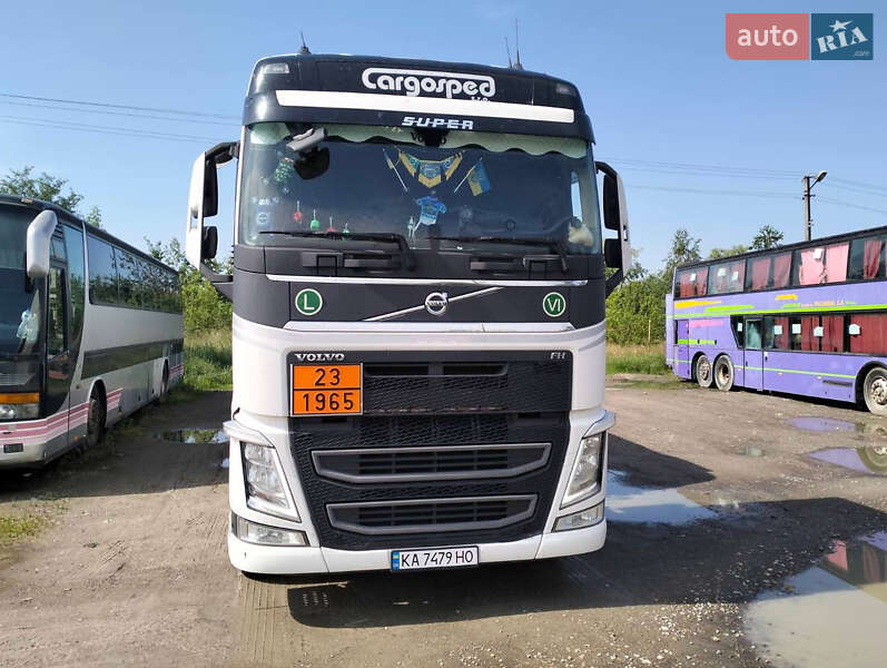 Бензовоз Volvo FH 16 2014 в 