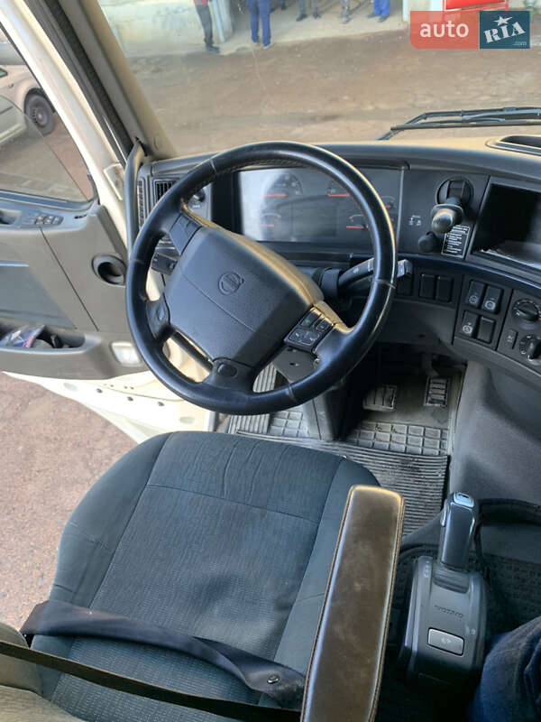 Кран-маніпулятор Volvo FH 16 2012 в Києві