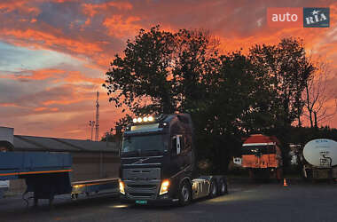 Тягач Volvo FH 16 2014 в Киеве