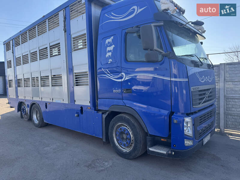 Для перевозки животных Volvo FH 16 2011 в 