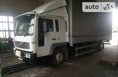 Тентованый Volvo FL 220 2004 в 