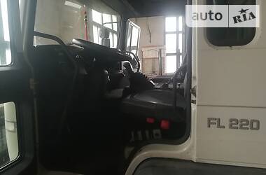 Тентованый Volvo FL 220 2004 в 
