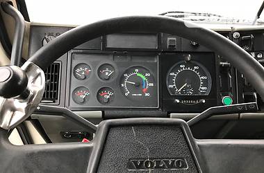 Грузовой фургон Volvo FL 6 1998 в 