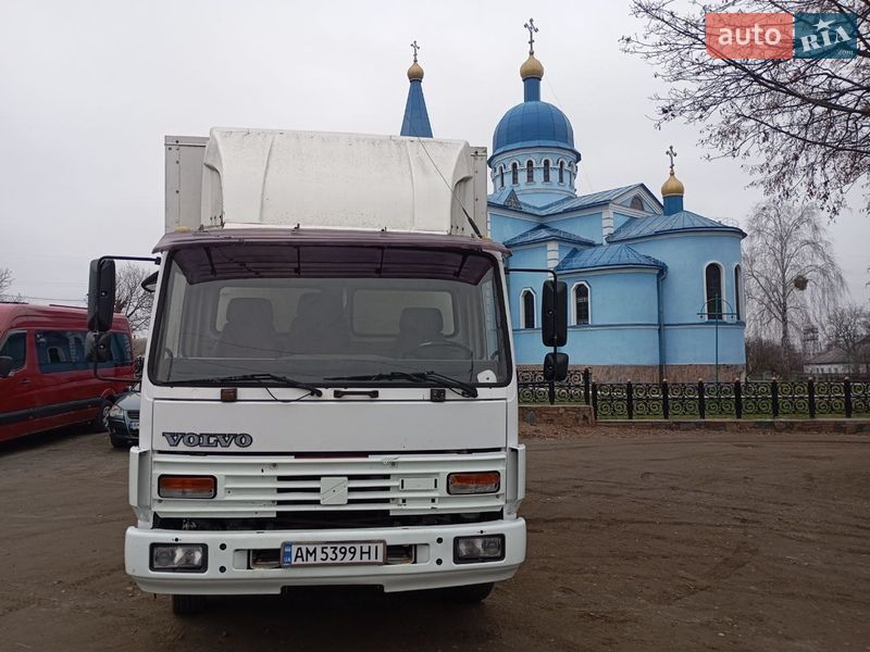 Грузовой фургон Volvo FLC 1997 в Малине