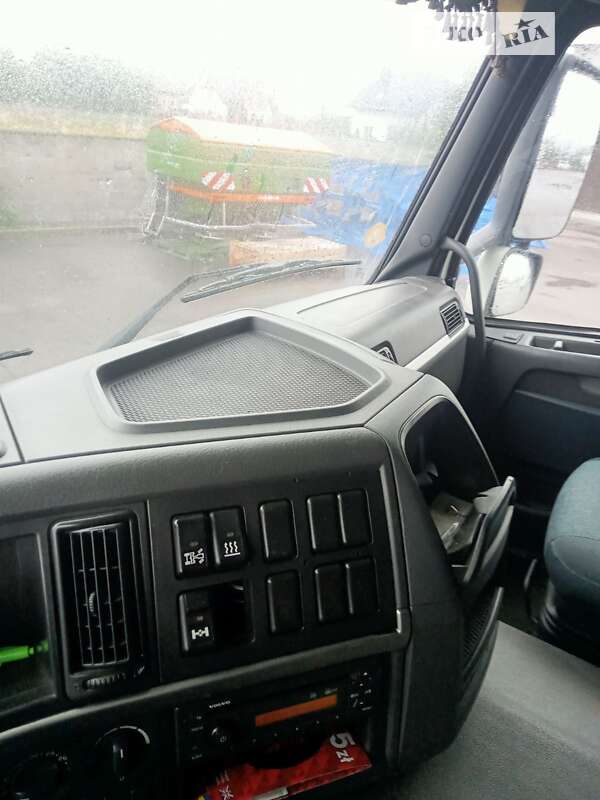 Тягач Volvo FM 11 2012 в Ровно