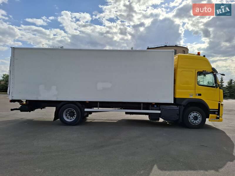 Грузовой фургон Volvo FM 11 2015 в Харькове