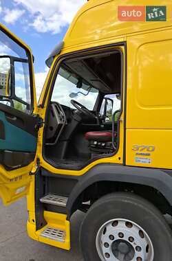 Грузовой фургон Volvo FM 11 2015 в 