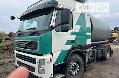 Цистерна Volvo FM 12 2006 в Любашівці