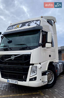 Тягач Volvo FM 12 2010 в Теофіполі