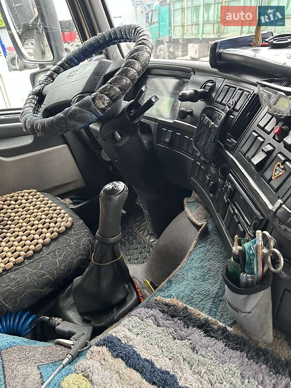 Тягач Volvo FM 12 2004 в Днепре