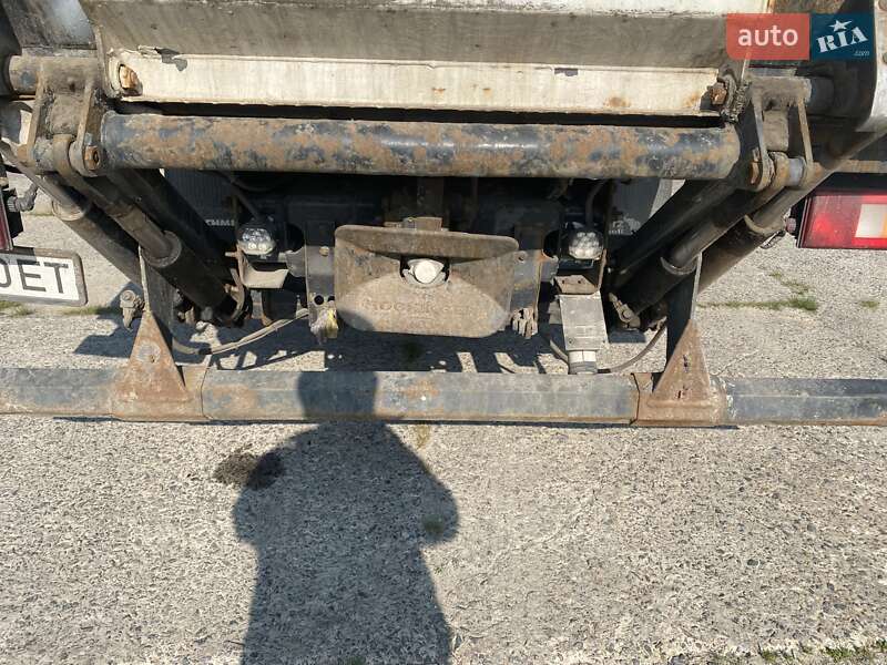 Грузовой фургон Volvo FM 12 2002 в Хмельницком